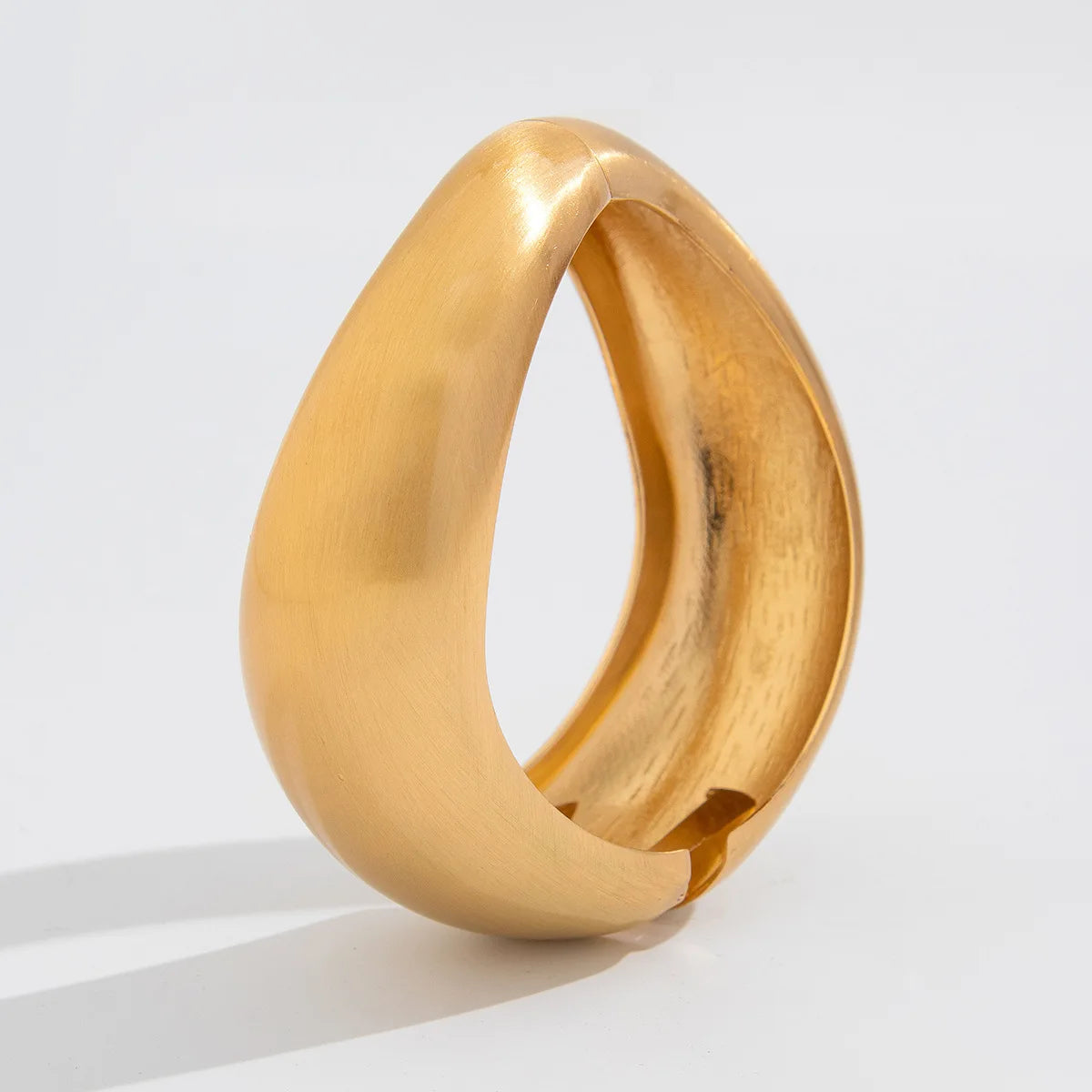 Akira Chunky Wide Metal Bangles