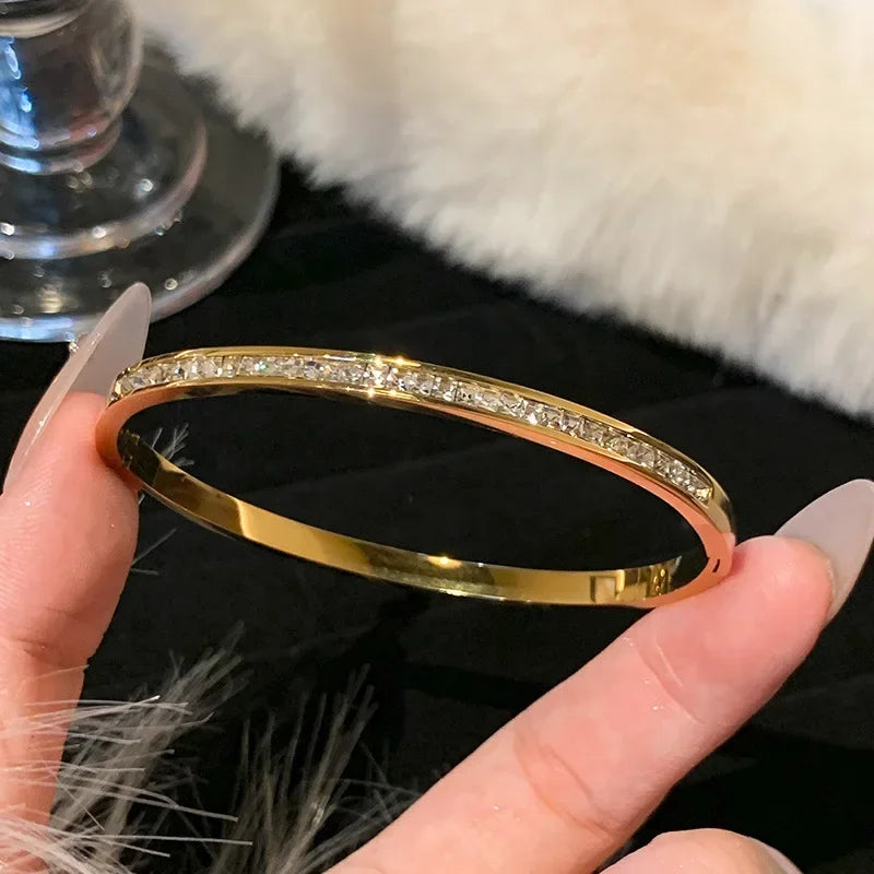 Bracelet bangle titanium 18k plated