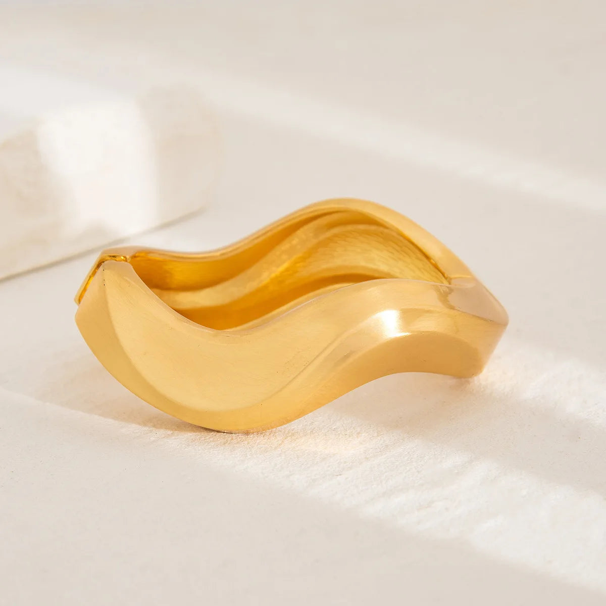 Akira Chunky Wide Metal Bangles