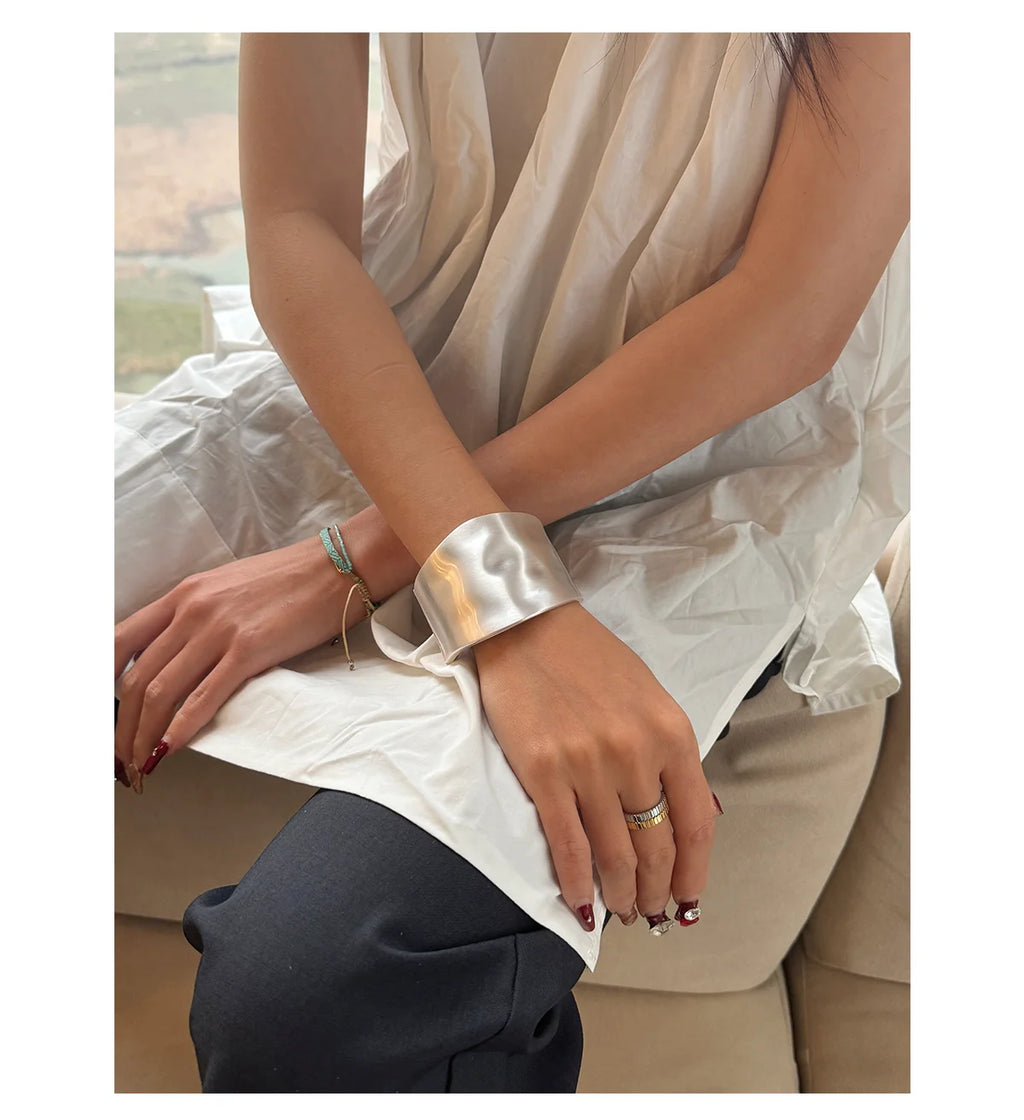 Matte cuff hammered