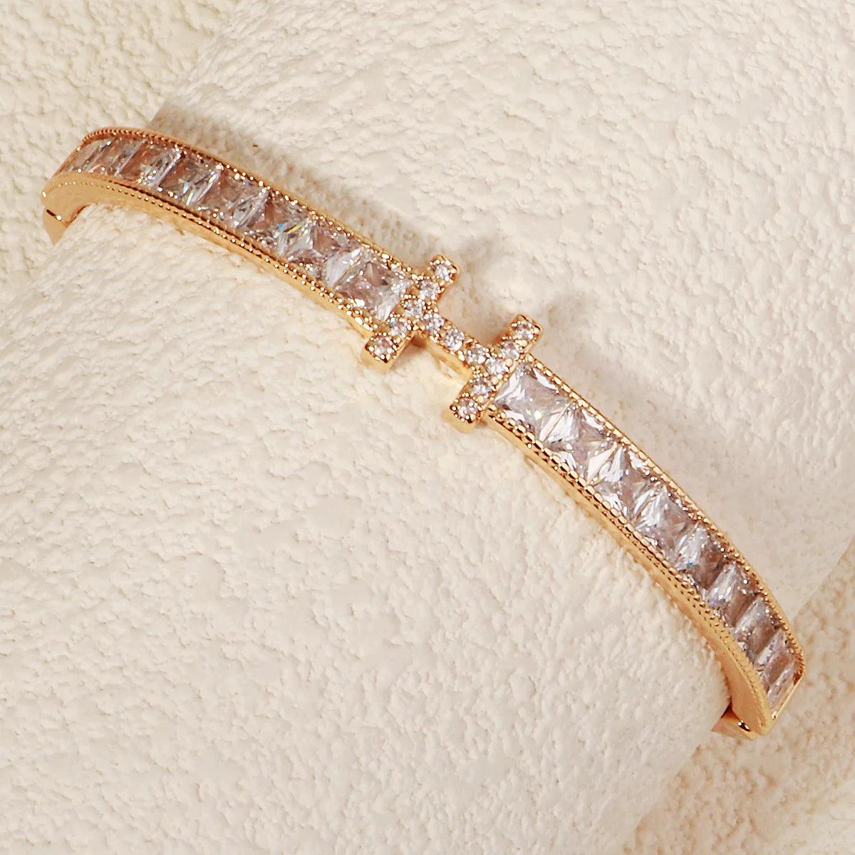 H Zirconium Bracelet Luxury Gold