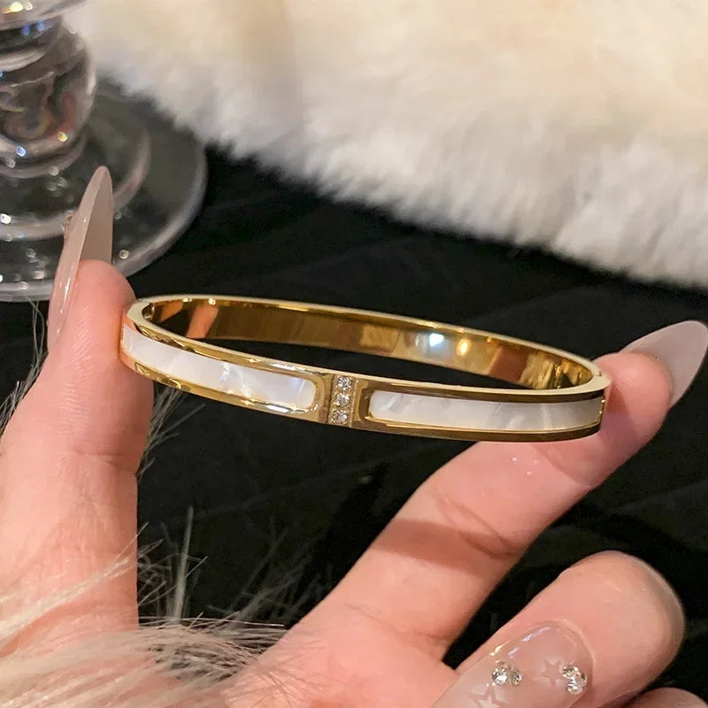 Bracelet bangle titanium 18k plated