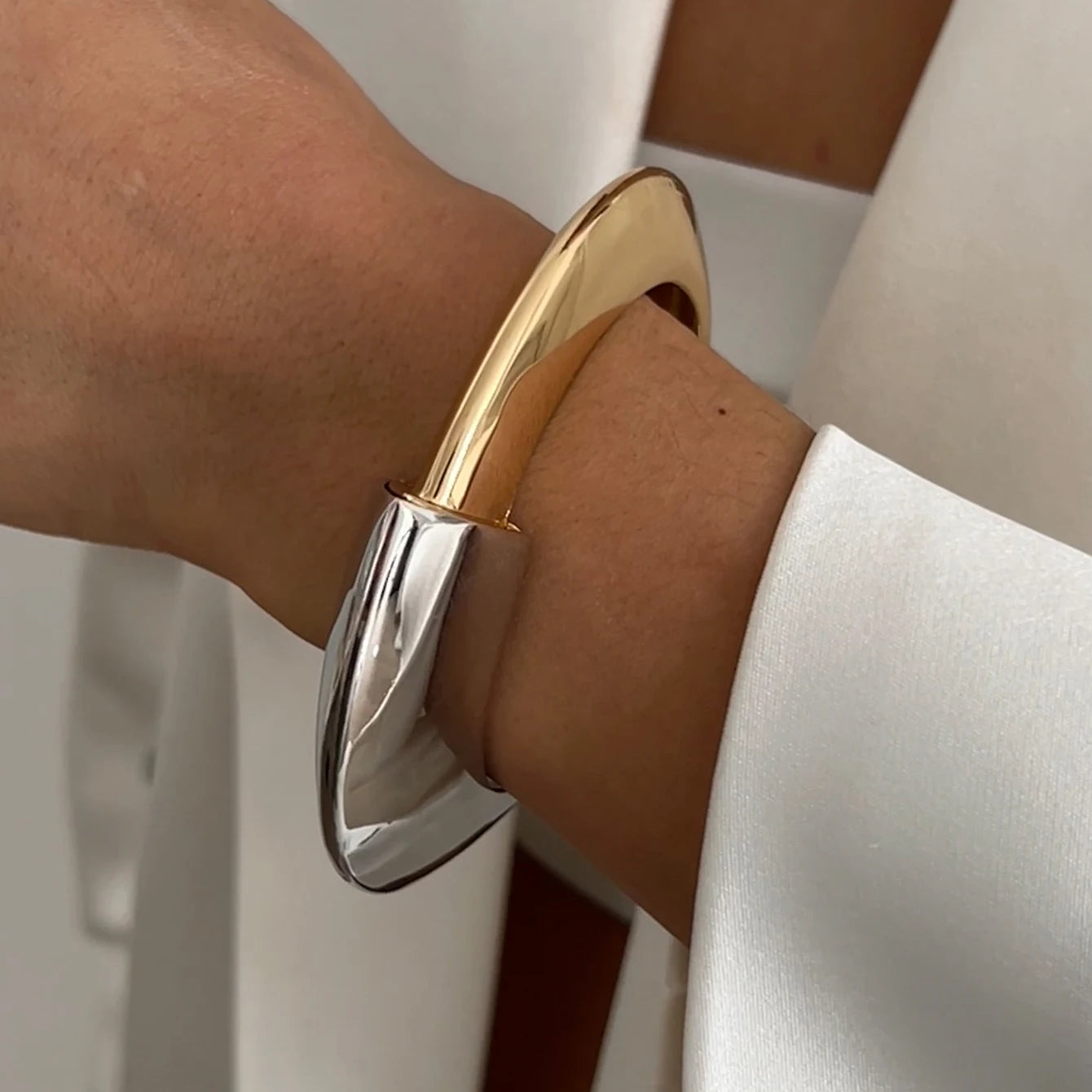 Irregular Wide Cuff Bangle for Women Vintage Gold Color Chunky Metal Bracelets