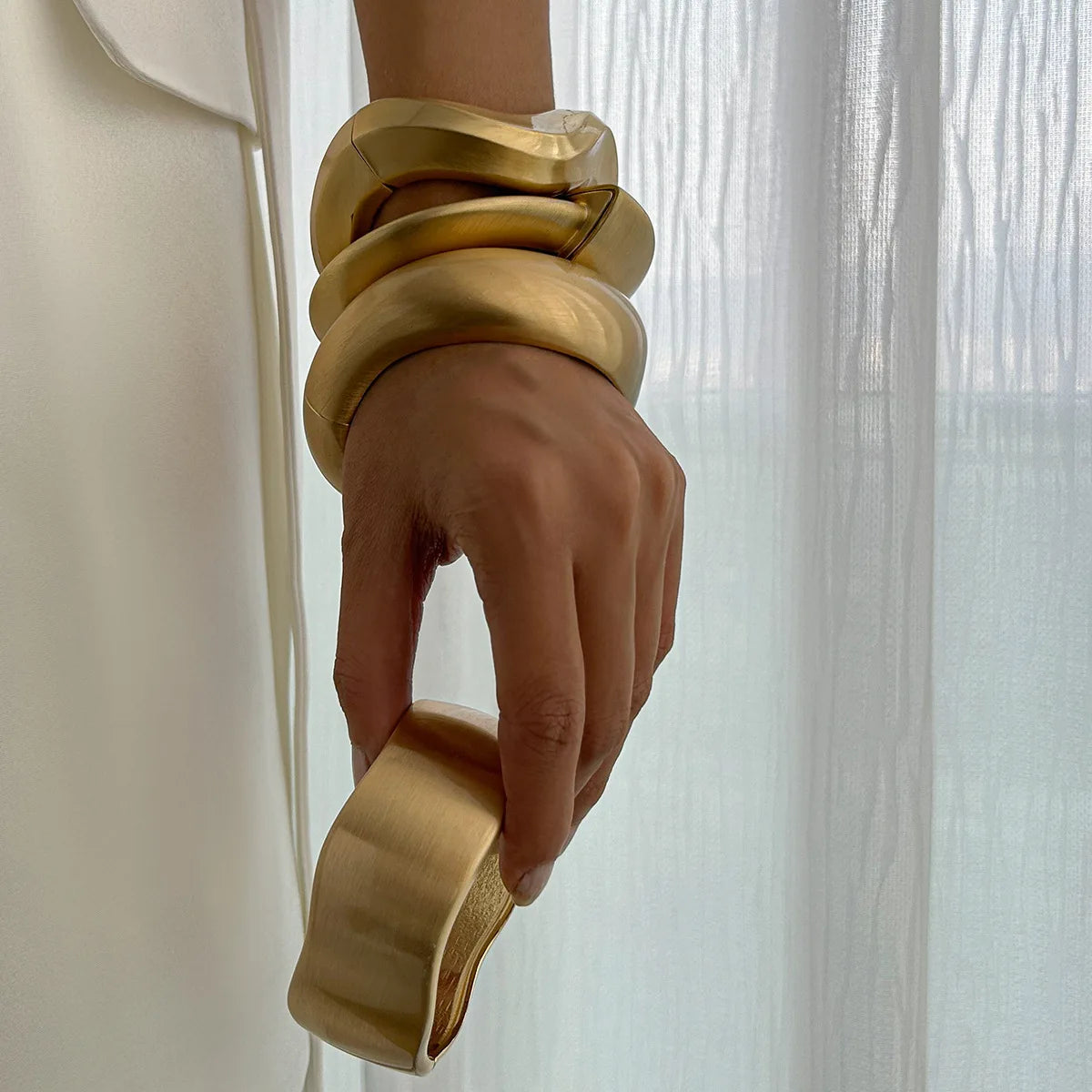 Akira Chunky Wide Metal Bangles